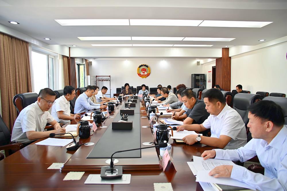 市政协党组（扩大）会议暨党的建设工作领导小组会议召开 高巍主持并讲话